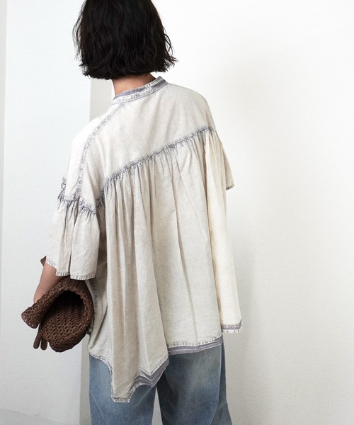 gossara(ゴサラ)の「【ふんわりシルエットが魅力】ケミカルウォッシュブラウス(シャツ/ブラウス・レディース・ブラック/グレー・FREE)」の21枚目の写真
