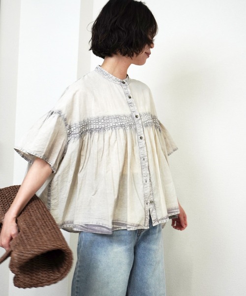 gossara(ゴサラ)の「【ふんわりシルエットが魅力】ケミカルウォッシュブラウス(シャツ/ブラウス・レディース・ブラック/グレー・FREE)」の7枚目の写真