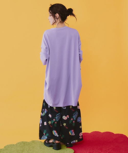 ScoLar(スカラー)の「462002:仲宗根泉(HY)コラボ 描き下ろしレイヤード風チュニック(チュニック・レディース・パープル/ブラック・M)」の20枚目の写真