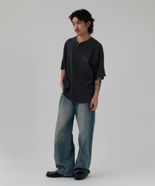 FUNALIVE(ファンアライブ)の「ピグメント加工 ワッフルヘンリーネックTシャツ 半袖(Tシャツ/カットソー・メンズ・ブラック/ブラック系その他/ブラック系その他2・M/L)」の4枚目の写真