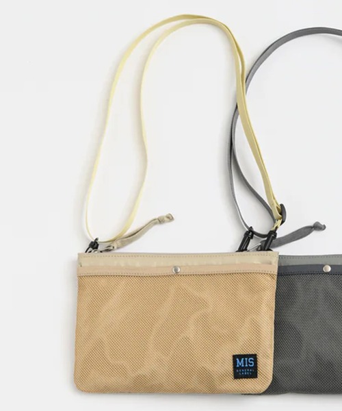 MIS(エムアイエス)の「【MIS】MESH POCKET SACOSCH / メッシュポケットサコッシュ(ショルダーバッグ・レディース・ベージュ/ブラック/グレー・FREE)」の1枚目の写真