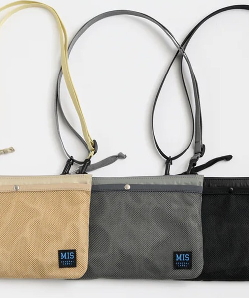 MIS(エムアイエス)の「【MIS】MESH POCKET SACOSCH / メッシュポケットサコッシュ(ショルダーバッグ・レディース・ベージュ/ブラック/グレー・FREE)」の3枚目の写真