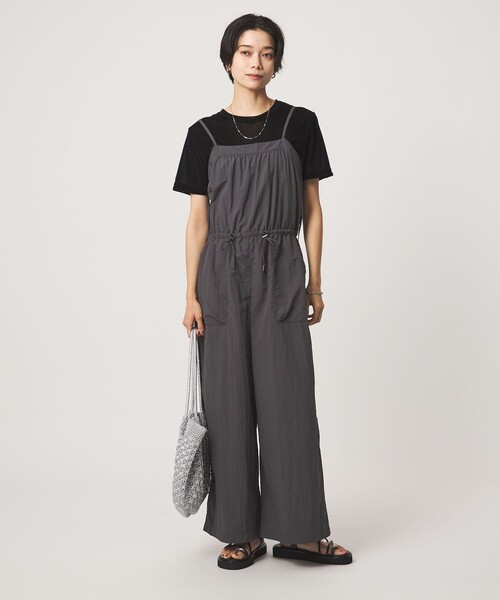 green label relaxing(グリーンレーベルリラクシング)の「ウスカル キャミソール サロペット UVカット 撥水 接触冷感(サロペット/オーバーオール・レディース・ダークグレー/ダークブラウン・FREE)」の7枚目の写真