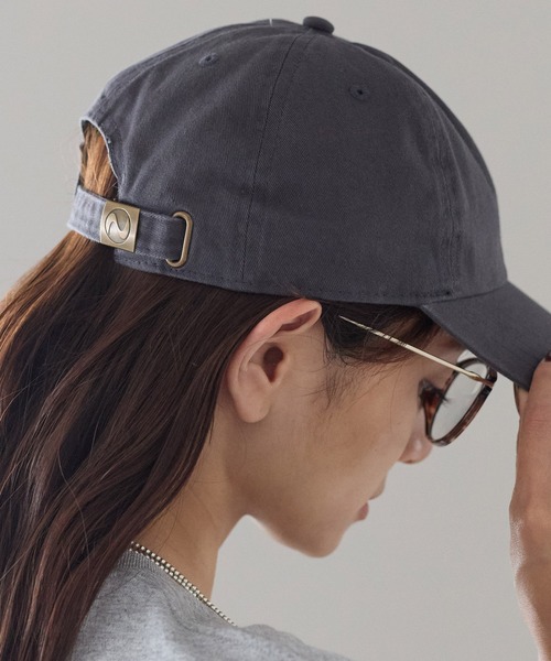 newhattan(ニューハッタン)の「【newhattan/ニューハッタン】STONE WASHED TWILL CAP 無地 ストーンウォッシュ ツイル ローキャップ 帽子 ユニセックス(キャップ・レディース・グレー/ダークブラウン/ネイビー/ブラック/ライトベージュ/オリーブ/チャコールグレー/カーキ・FREE)」の17枚目の写真