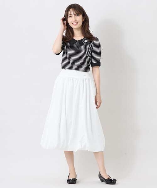 TO BE CHIC(トゥー ビー シック)の「【冨張 愛さん着用】タフタ バルーンシルエットスカート(スカート・レディース・オフホワイト/ブラック・40/42)」の4枚目の写真