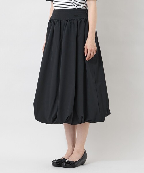 TO BE CHIC(トゥー ビー シック)の「【冨張 愛さん着用】タフタ バルーンシルエットスカート(スカート・レディース・オフホワイト/ブラック・40/42)」の7枚目の写真