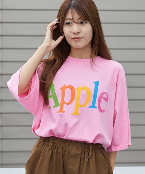 Chick(チック)の「Apple Colorful Print Big Silhouette T-Shirt / Apple カラフル プリント ビッグシルエット Tシャツ 半袖 クルーネック オーバーサイズ プリントTシャツ レディース メンズ 2026年 夏 夏服(Tシャツ/カットソー・レディース・ホワイト/ピンク/チャコール・FREE)」の3枚目の写真