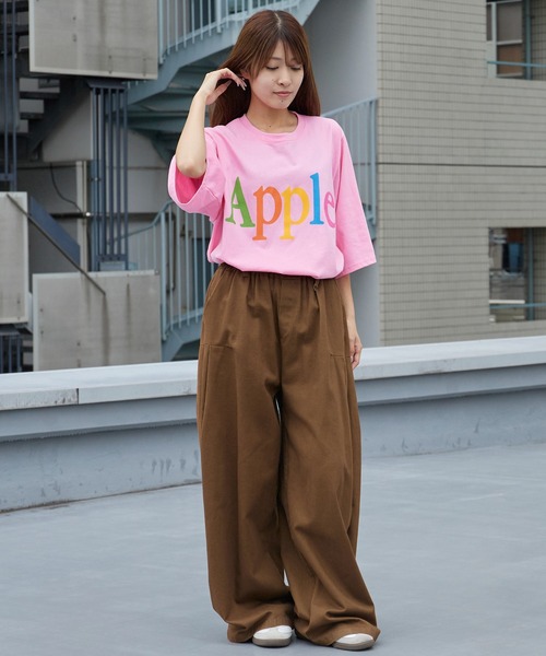 Chick(チック)の「Apple Colorful Print Big Silhouette T-Shirt / Apple カラフル プリント ビッグシルエット Tシャツ 半袖 クルーネック オーバーサイズ プリントTシャツ レディース メンズ 2026年 夏 夏服(Tシャツ/カットソー・レディース・ホワイト/ピンク/チャコール・FREE)」の11枚目の写真