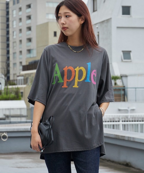Chick(チック)の「Apple Colorful Print Big Silhouette T-Shirt / Apple カラフル プリント ビッグシルエット Tシャツ 半袖 クルーネック オーバーサイズ プリントTシャツ レディース メンズ 2026年 夏 夏服(Tシャツ/カットソー・レディース・ホワイト/ピンク/チャコール・FREE)」の22枚目の写真