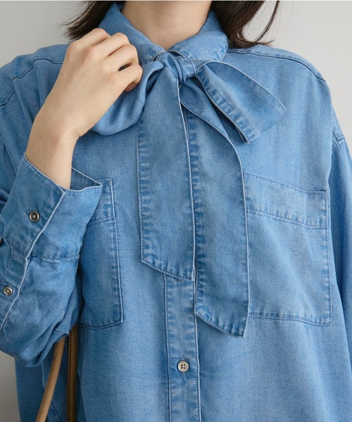 Doux archives(ドゥアルシーヴ)の「【26AW EC先行予約】ソフトデニム3WAYボウタイシャツ(シャツ/ブラウス・レディース・ブルー/チャコールグレー/サックスブルー・FREE)」の8枚目の写真