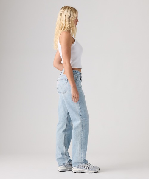 Levi's(リーバイス)の「Levi's/リーバイス LOW STRAIGHT ジーンズ ライトインディゴ(デニムパンツ・レディース・ライトインディゴブルー・27inch/28inch/23inch/24inch/25inch/26inch)」の3枚目の写真