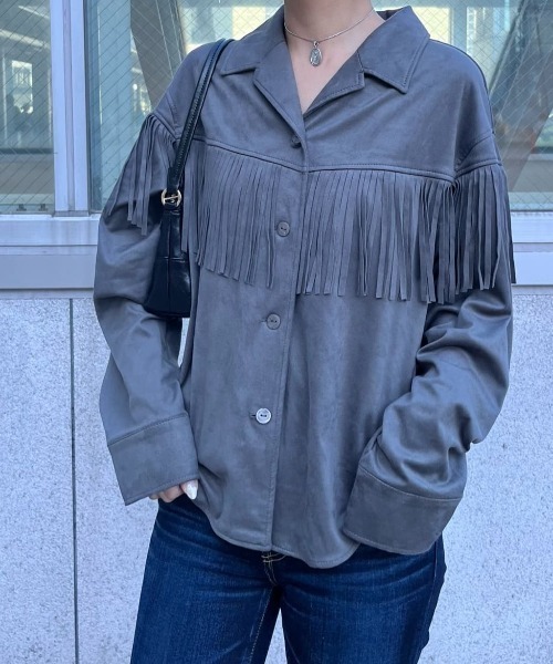 MOUSSY(マウジー)の「【26年AW新作】【セットアップ対応】F/SUEDE FRINGE シャツ(シャツ/ブラウス・レディース・ベージュ/チャコールグレー・1/2)」の6枚目の写真