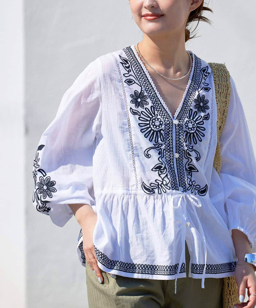 SLOBE IENA ホワイト ブルー 刺繍 長袖 ペプラム ブラウス セール/ブランド古着】長袖ブラウス（シャツ/ブラウス）｜SLOBE IENA