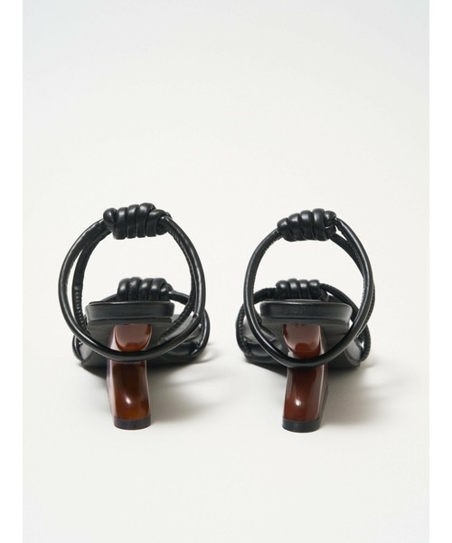 Bella lume(ベッラルーメ)の「【NK】【it】【Bella Lume(ベッラルーメ)】カーヴィーウッドヒールサンダル(サンダル・レディース・ブラック・SMALL/LARGE/MEDIUM)」の4枚目の写真