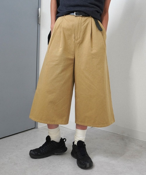 gossara(ゴサラ)の「【ボリューム感が今っぽい、大人のチノ】チノハーフパンツ(チノパンツ・レディース・ベージュ/ブラック・FREE)」の2枚目の写真