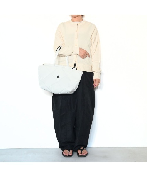 CLEDRAN（クレドラン）の「【PU×本革 A4対応】CL4030 LOSA PATCHWORK TOTE（トートバッグ・レディース・ブラック/ライトオリーブ/オフホワイト・FREE）」の13枚目の写真