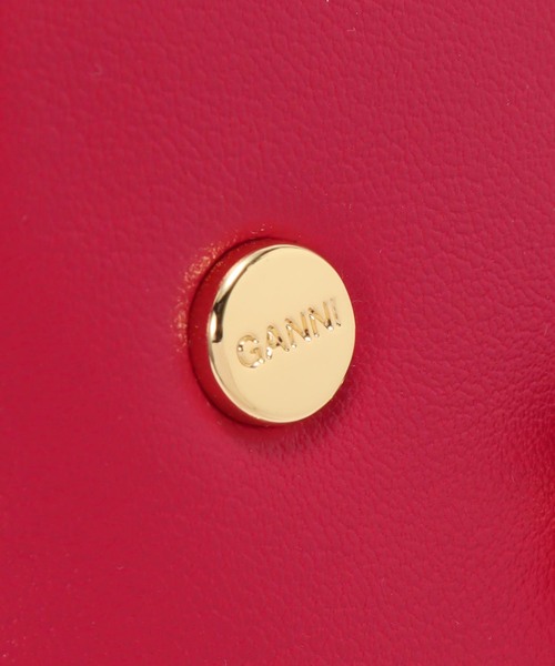 GANNI(ガニー)の「GANNI / ガニー Hobo Mini Studs(ハンドバッグ・レディース・レッド・FREE)」の9枚目の写真