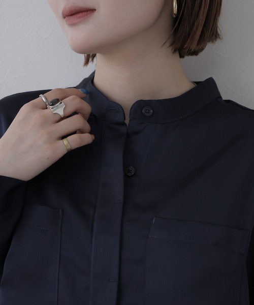 OMNES(オムネス)の「BEAUTIFUL FRIDAY バンドカラーシャツ 長袖(シャツ/ブラウス・レディース・ネイビー・L)」の11枚目の写真