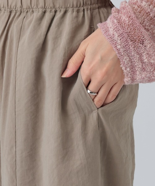 LEPSIM(レプシィム)の「ワイドコクーンパンツ 1047406(その他パンツ・レディース・ブラウン/グレイッシュベージュ・FREE)」の17枚目の写真