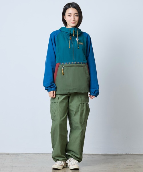 L.L.Bean（エルエルビーン）の「マウンテン・クラシック・アノラック、マルチカラー 米国フィット・プチ（マウンテンパーカー・レディース・ホワイト系その他/グリーン系その他・LARGE/SMALL/MEDIUM/X-SMALL）」の10枚目の写真