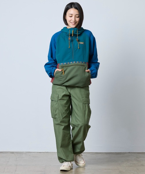 L.L.Bean（エルエルビーン）の「マウンテン・クラシック・アノラック、マルチカラー 米国フィット・プチ（マウンテンパーカー・レディース・ホワイト系その他/グリーン系その他・LARGE/SMALL/MEDIUM/X-SMALL）」の12枚目の写真