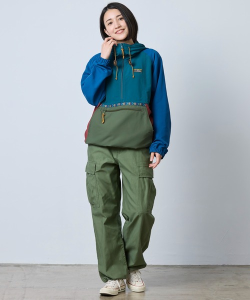 L.L.Bean（エルエルビーン）の「マウンテン・クラシック・アノラック、マルチカラー 米国フィット・プチ（マウンテンパーカー・レディース・ホワイト系その他/グリーン系その他・LARGE/SMALL/MEDIUM/X-SMALL）」の13枚目の写真