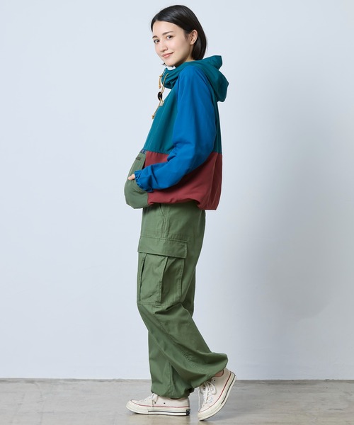 L.L.Bean（エルエルビーン）の「マウンテン・クラシック・アノラック、マルチカラー 米国フィット・プチ（マウンテンパーカー・レディース・ホワイト系その他/グリーン系その他・LARGE/SMALL/MEDIUM/X-SMALL）」の15枚目の写真