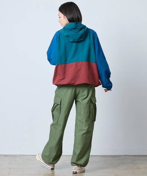 L.L.Bean（エルエルビーン）の「マウンテン・クラシック・アノラック、マルチカラー 米国フィット・プチ（マウンテンパーカー・レディース・ホワイト系その他/グリーン系その他・LARGE/SMALL/MEDIUM/X-SMALL）」の16枚目の写真