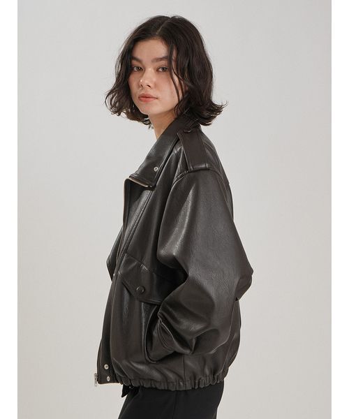 Mila Owen(ミラオーウェン)の「フェイクレザーブルゾン(ライダースジャケット・レディース・ダークブラウン・1/0)」の15枚目の写真