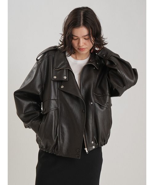 Mila Owen(ミラオーウェン)の「フェイクレザーブルゾン(ライダースジャケット・レディース・ダークブラウン・1/0)」の13枚目の写真