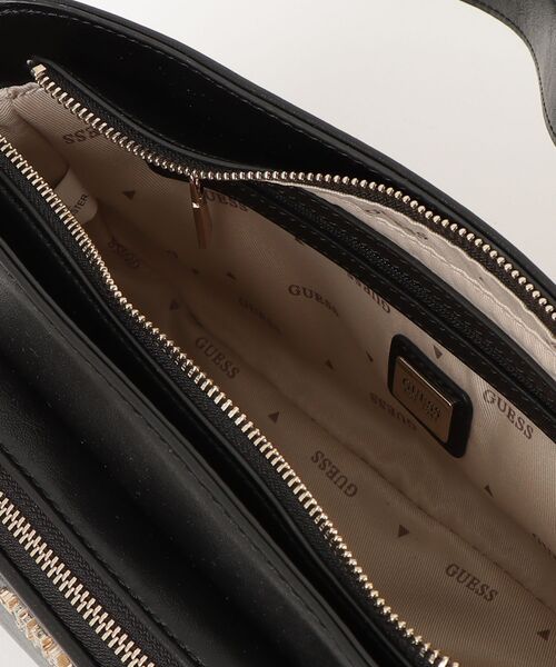 Guess（ゲス）の「BRONNA Shoulder Bag ハンドバッグ ショルダーバッグ（ハンドバッグ・レディース・ブラック・ONE SIZE）」の12枚目の写真
