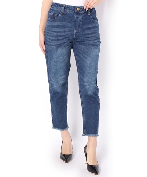 Chico（チコ）の「イージーカットオフデニムパンツ（デニムパンツ・レディース・ブルー/ネイビー/ブルー系その他・FREE）」の2枚目の写真