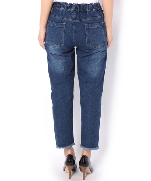 Chico（チコ）の「イージーカットオフデニムパンツ（デニムパンツ・レディース・ブルー/ネイビー/ブルー系その他・FREE）」の15枚目の写真