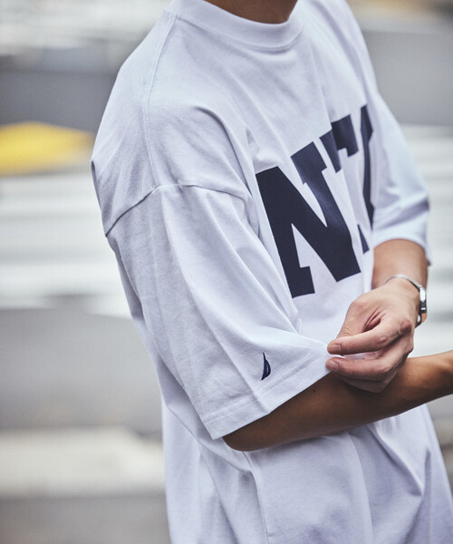 Champion(チャンピオン)の「NAUTICA/ノーティカ Champion × NAUTICA NTC heavyweight T-shirt(Tシャツ/カットソー・メンズ・ブラック/ネイビー/ホワイト/グレー・X-LARGE/XX-LARGE/MEDIUM/LARGE)」の10枚目の写真