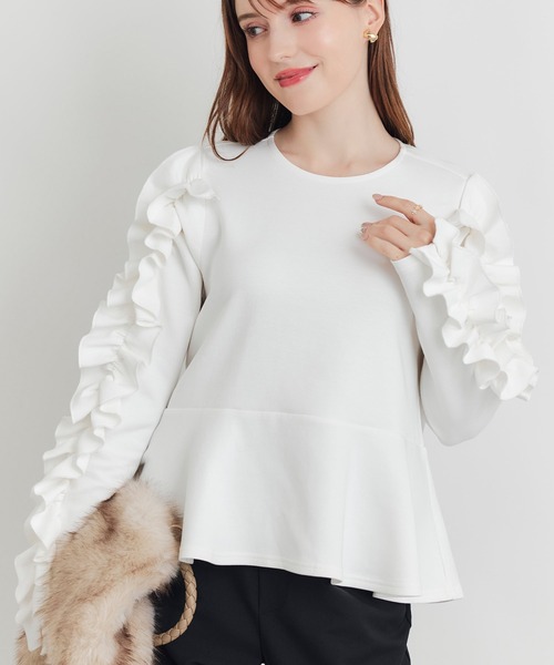 PICCIN PERLA(ピッチンペルラ)の「フリルスリーブペプラムプルオーバー(Tシャツ/カットソー・レディース・ブラック/オフホワイト・M)」の3枚目の写真