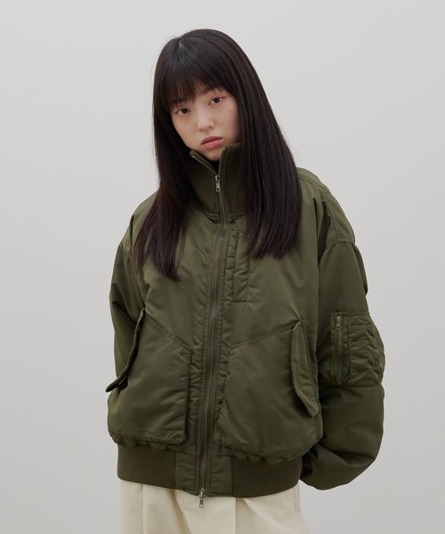 LOWRYS FARM（ローリーズファーム）の「【LFM(U)】ハイネックショートＭＡ－１　 1069600（MA-1・メンズ・カーキ/ブラック・LARGE/MEDIUM）」の6枚目の写真