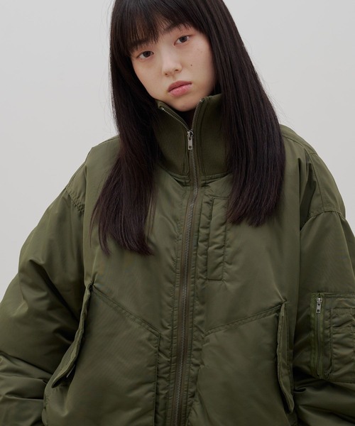 LOWRYS FARM（ローリーズファーム）の「【LFM(U)】ハイネックショートＭＡ－１　 1069600（MA-1・メンズ・カーキ/ブラック・LARGE/MEDIUM）」の9枚目の写真