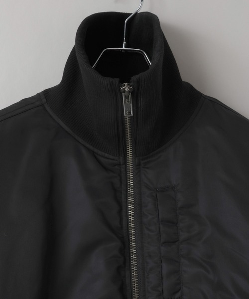 LOWRYS FARM（ローリーズファーム）の「【LFM(U)】ハイネックショートＭＡ－１　 1069600（MA-1・メンズ・カーキ/ブラック・LARGE/MEDIUM）」の19枚目の写真