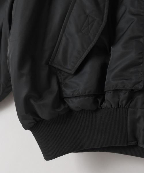 LOWRYS FARM（ローリーズファーム）の「【LFM(U)】ハイネックショートＭＡ－１　 1069600（MA-1・メンズ・カーキ/ブラック・LARGE/MEDIUM）」の21枚目の写真