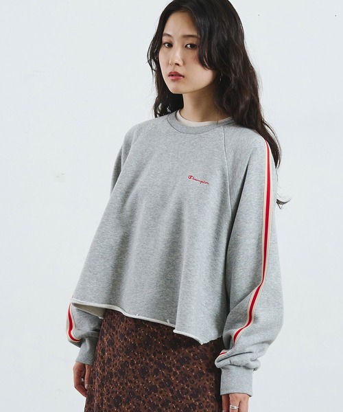 ROSE BUD(ローズバッド)の「【Champion別注】SIDE LINE SWEAT(スウェット・レディース・レッド/グレー/ネイビー/チャコール・ONE SIZE)」の1枚目の写真