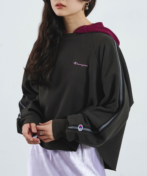 ROSE BUD(ローズバッド)の「【Champion別注】SIDE LINE SWEAT(スウェット・レディース・レッド/グレー/ネイビー/チャコール・ONE SIZE)」の17枚目の写真