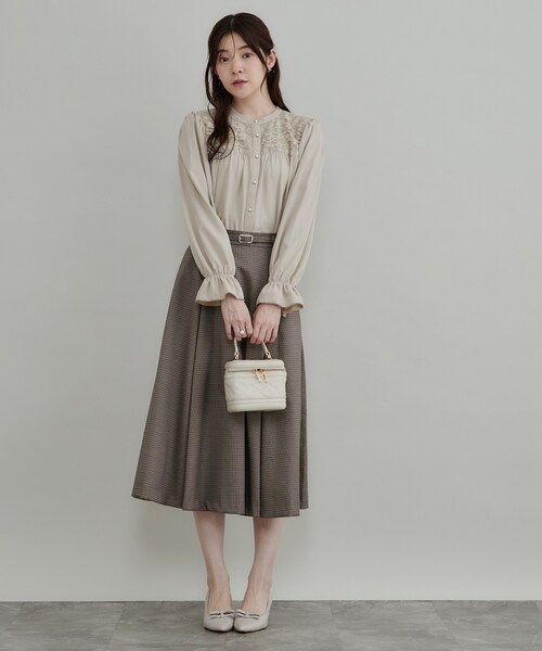 couture brooch(クチュールブローチ)の「【フリルカフスが華やか】レースギャザーブラウス(シャツ/ブラウス・レディース・ピンク系/ブラック/グレー/アイボリー・36/38/42/40)」の15枚目の写真