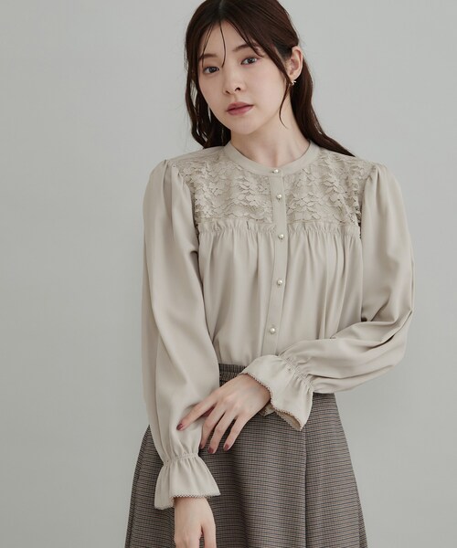 couture brooch(クチュールブローチ)の「【フリルカフスが華やか】レースギャザーブラウス(シャツ/ブラウス・レディース・ピンク系/ブラック/グレー/アイボリー・36/38/42/40)」の18枚目の写真