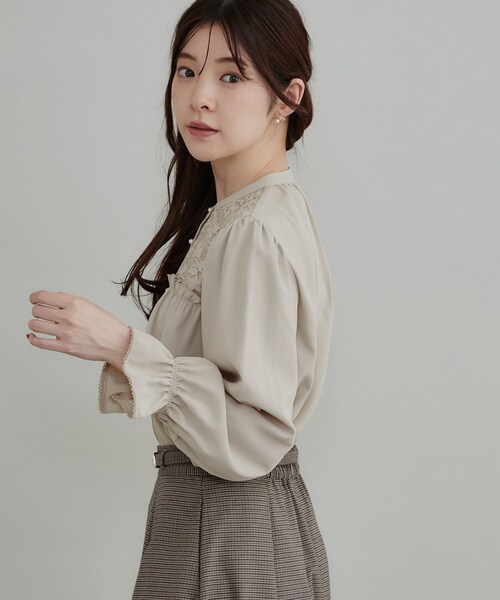 couture brooch(クチュールブローチ)の「【フリルカフスが華やか】レースギャザーブラウス(シャツ/ブラウス・レディース・ピンク系/ブラック/グレー/アイボリー・36/38/42/40)」の20枚目の写真
