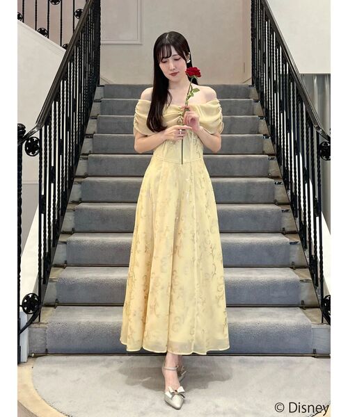 MERCURYDUO(マーキュリーデュオ)の「【ディズニーコレクション】美女と野獣/ プリントオフショルワンピース(ワンピース・レディース・イエロー・MEDIUM/SMALL)」の8枚目の写真