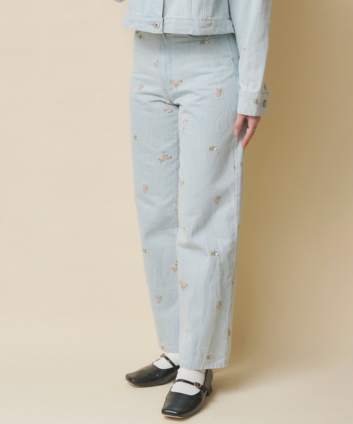 Cath Kidston（キャスキッドソン）の「エンブロイダリーデニムパンツ Ditsy Floral Embroidery（デニムパンツ・レディース・インディゴブルー/サックスブルー・S/M）」の2枚目の写真