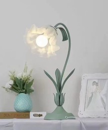 Made in I（メイドインアイ）の「'floral disc lamp（照明）」