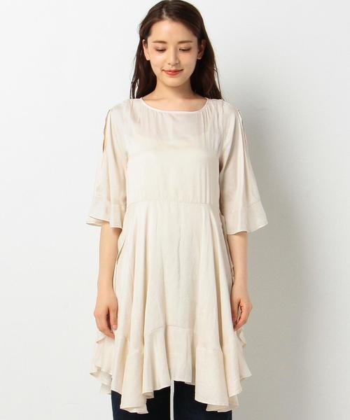 Another Edition（アナザーエディション）の「肩開きフリルワンピース/AEBFC P カタアキ フリル OP◆（ワンピース・レディース・オフホワイト/オレンジ・FREE）」の4枚目の写真