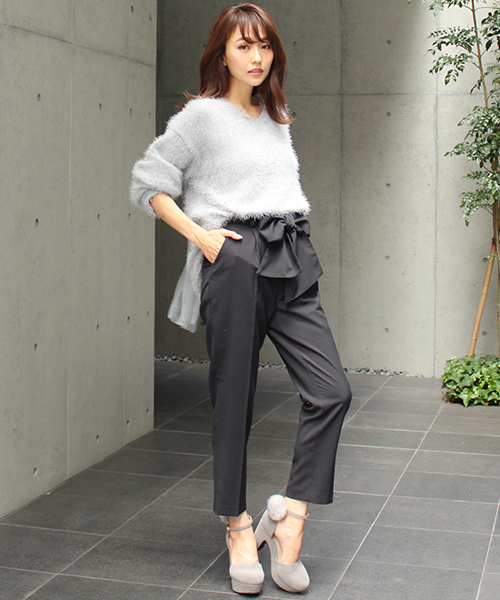 MICOAMERI(ミコアメリ)の「バックリボンシャギーニット(ニット/セーター・レディース・ブラック/ピンク/ホワイト/グレー・FREE)」の13枚目の写真