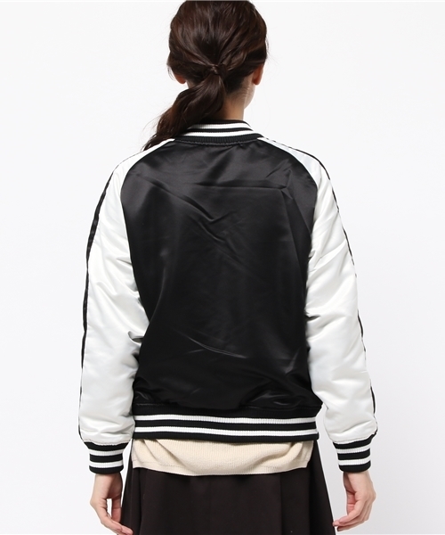 Re:EDIT（リエディ）の「[リエディ]2WAYリバーシブル中綿MA-1ブルゾン＆刺繍スカジャン[リエディオリジナル]アウター/ブルゾン/ジャケット/ボンバージャケット（スカジャン・レディース・ピンク/ブラック/カーキ・MEDIUM/LARGE）」の6枚目の写真